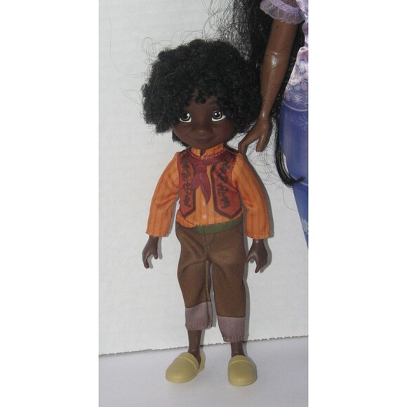 DIsney Encanto 4 Doll Set - Mirabel, Isabela, Luisa, & Antonio - Picture 2 of 5